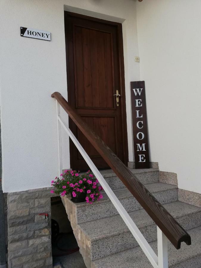 Apartment Honey Free Parking Szarajevó Kültér fotó
